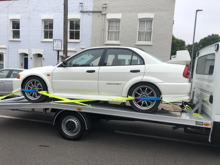 Car recovery and transportation in London